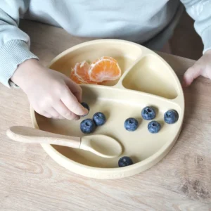 LET83700 Assiette antidérapante en silicone Minikoioi - Miel - BB&Co