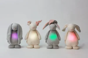 LET83700 Moonie le lapin magique sons & lumières (crème/rose)